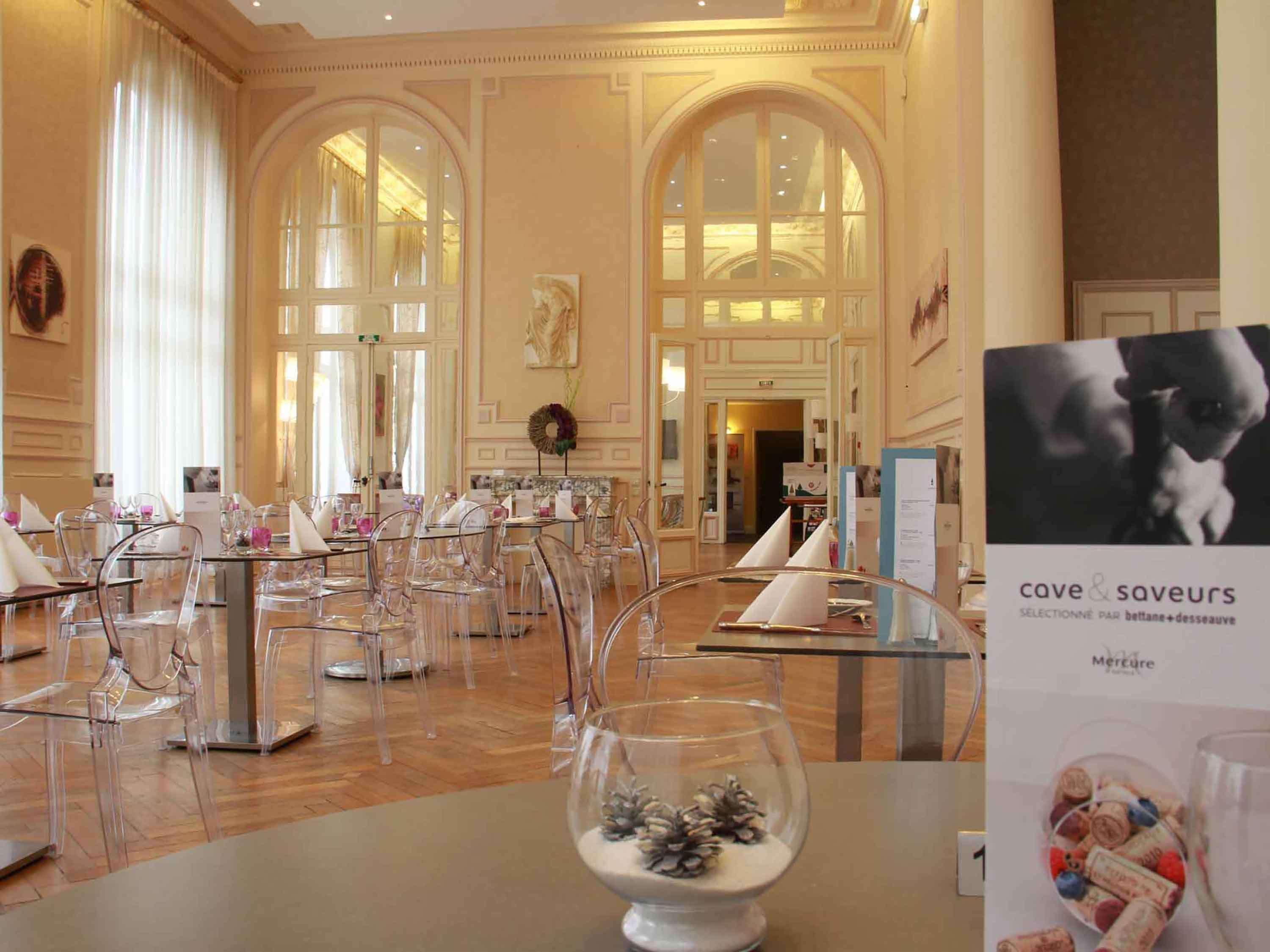 Hotel Mercure Saint-Nectaire Spa & Bien-Etre Kültér fotó