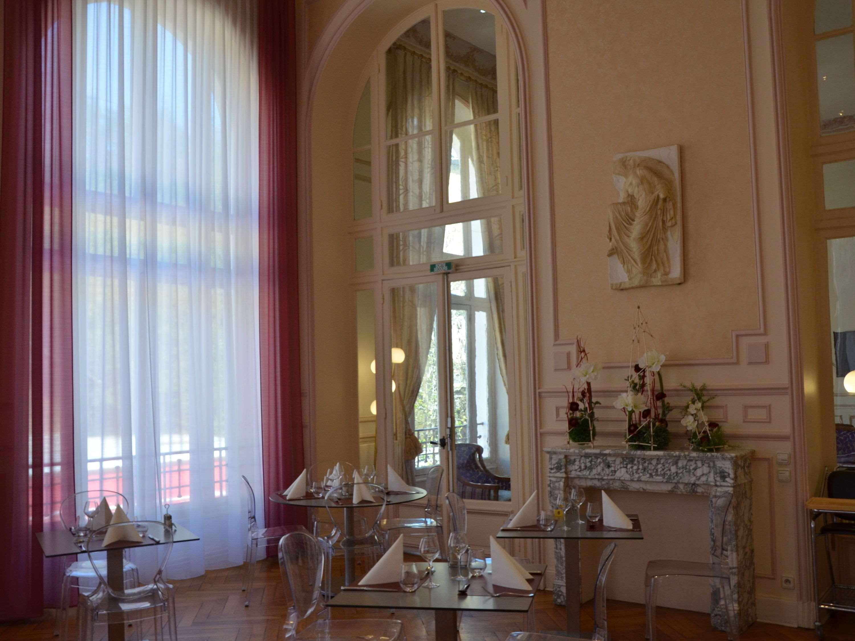 Hotel Mercure Saint-Nectaire Spa & Bien-Etre Kültér fotó