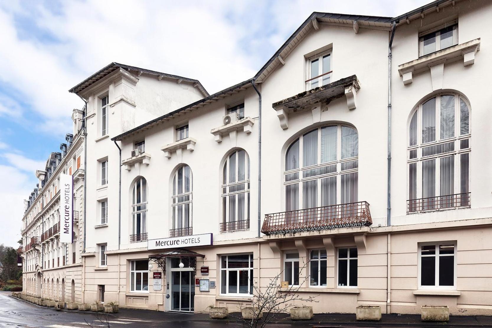 Hotel Mercure Saint-Nectaire Spa & Bien-Etre Kültér fotó