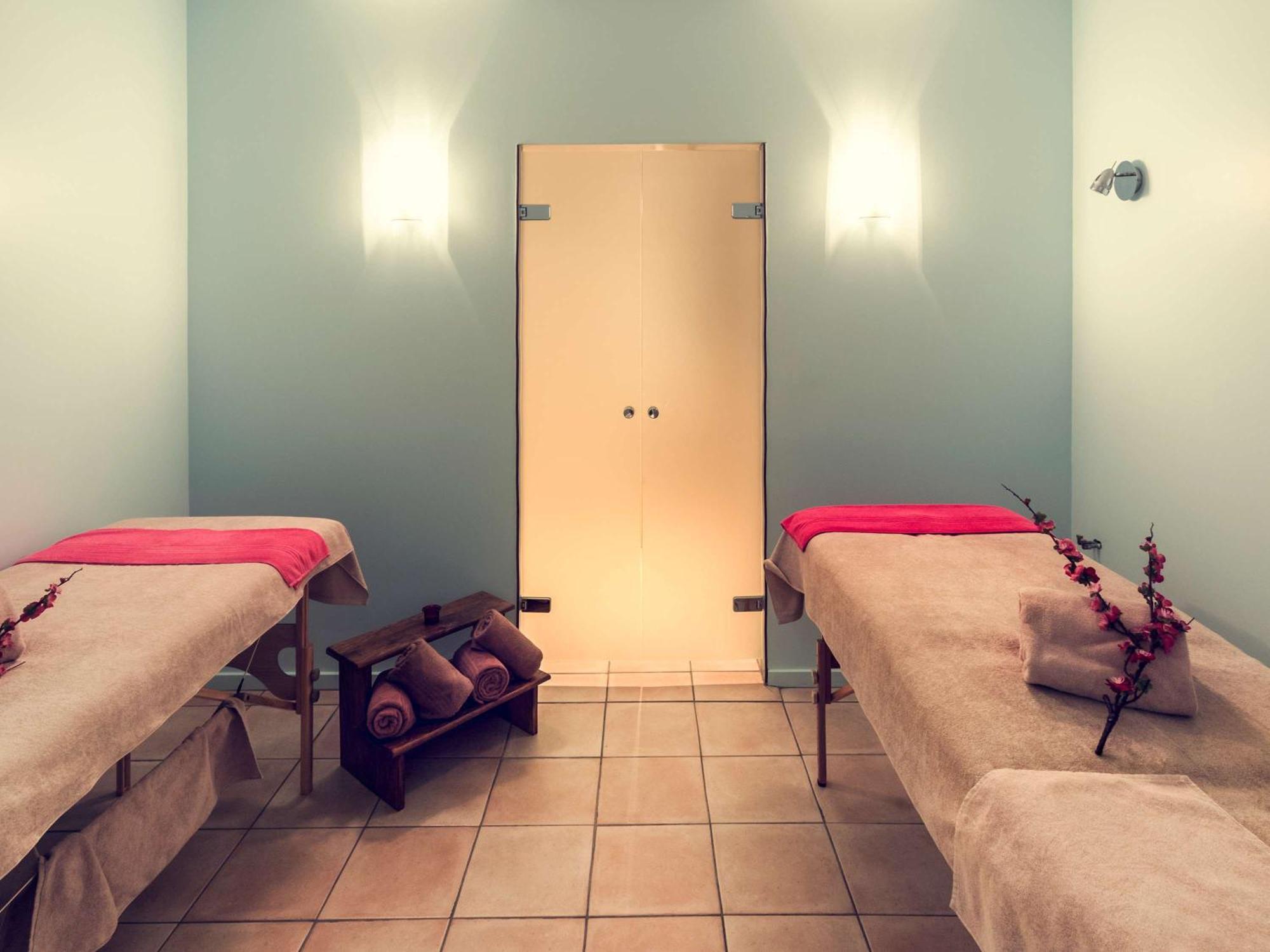Hotel Mercure Saint-Nectaire Spa & Bien-Etre Kültér fotó